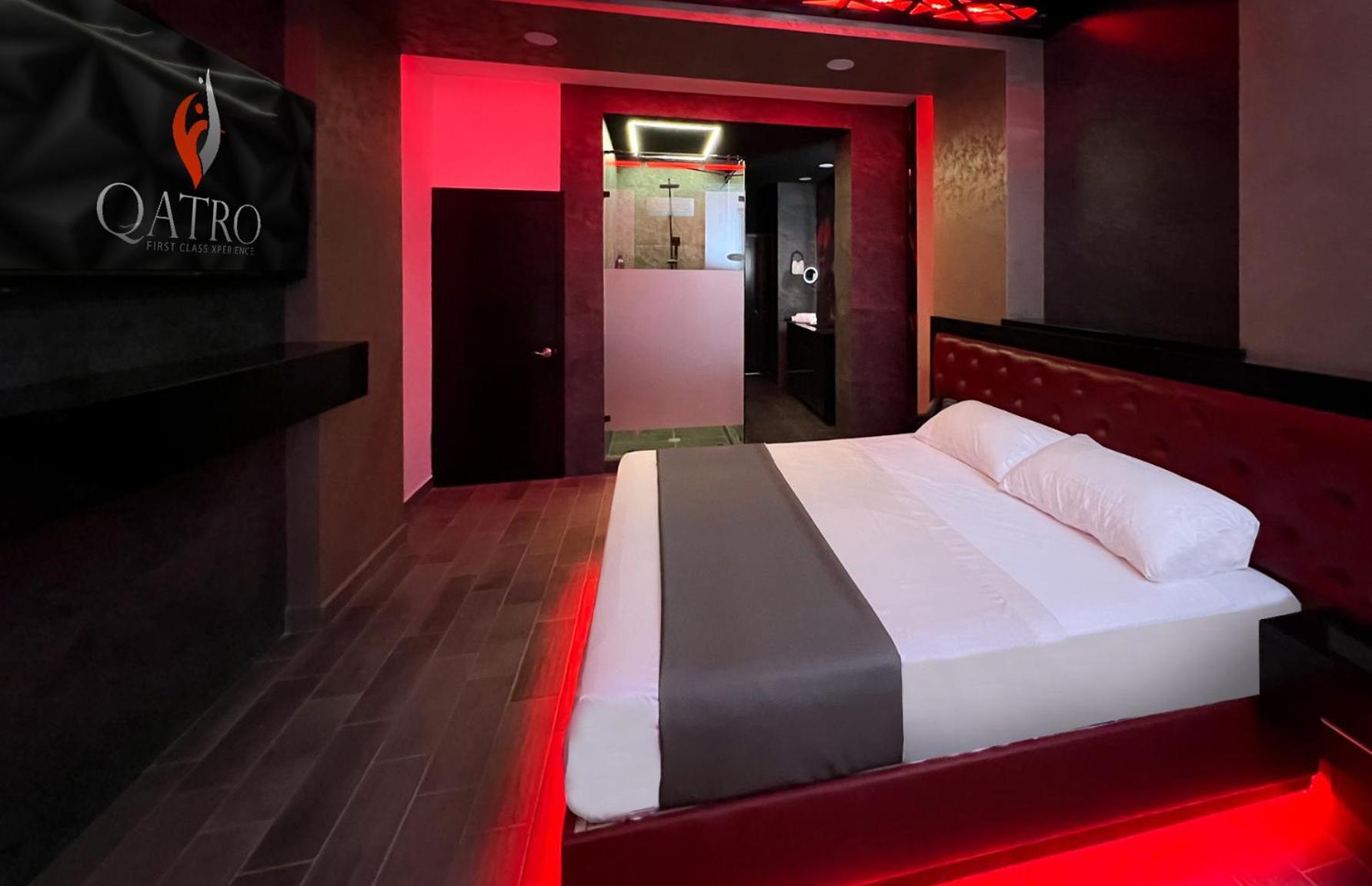 Motel Boutique Qatro Ensenada Extérieur photo